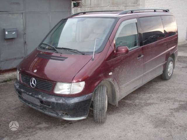 Mercedes-Benz V230