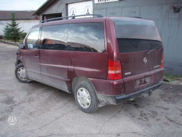 Mercedes-Benz V230