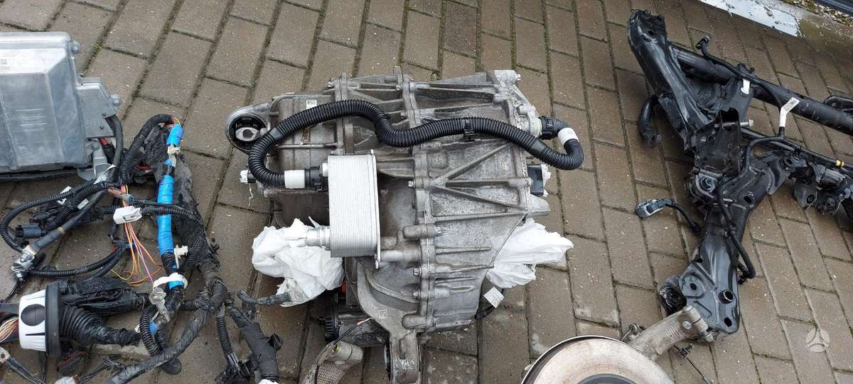 Tesla Model 3 body parts
