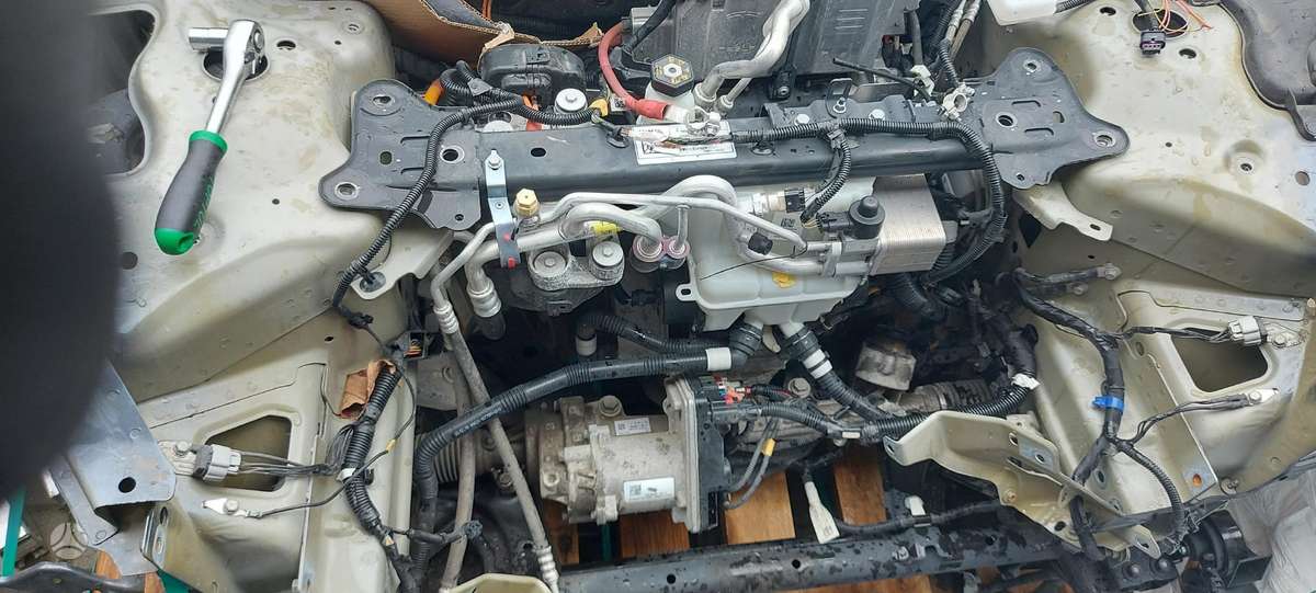 Tesla Model 3 детали кузова