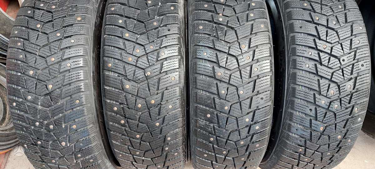 Hankook, зимние 215/60 R17