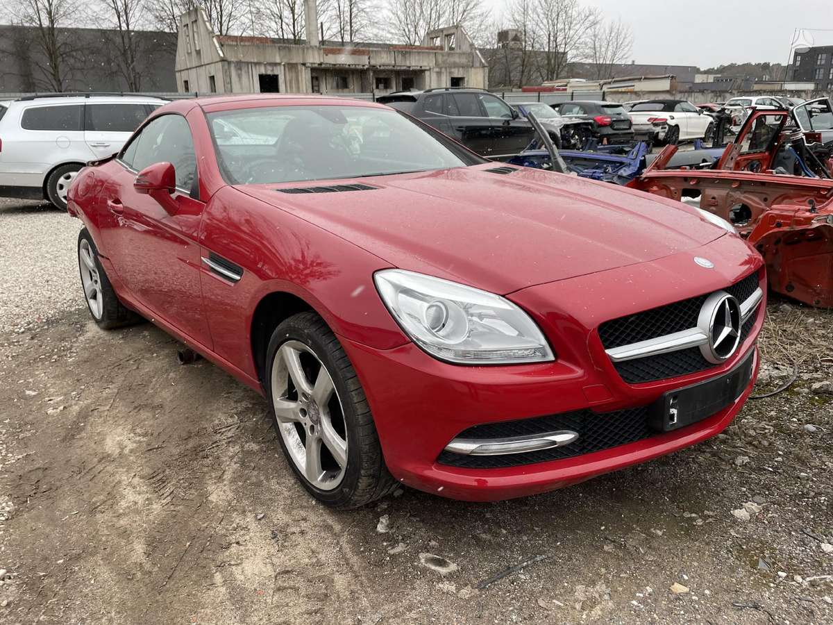 Mercedes-Benz SLK klasė по частям