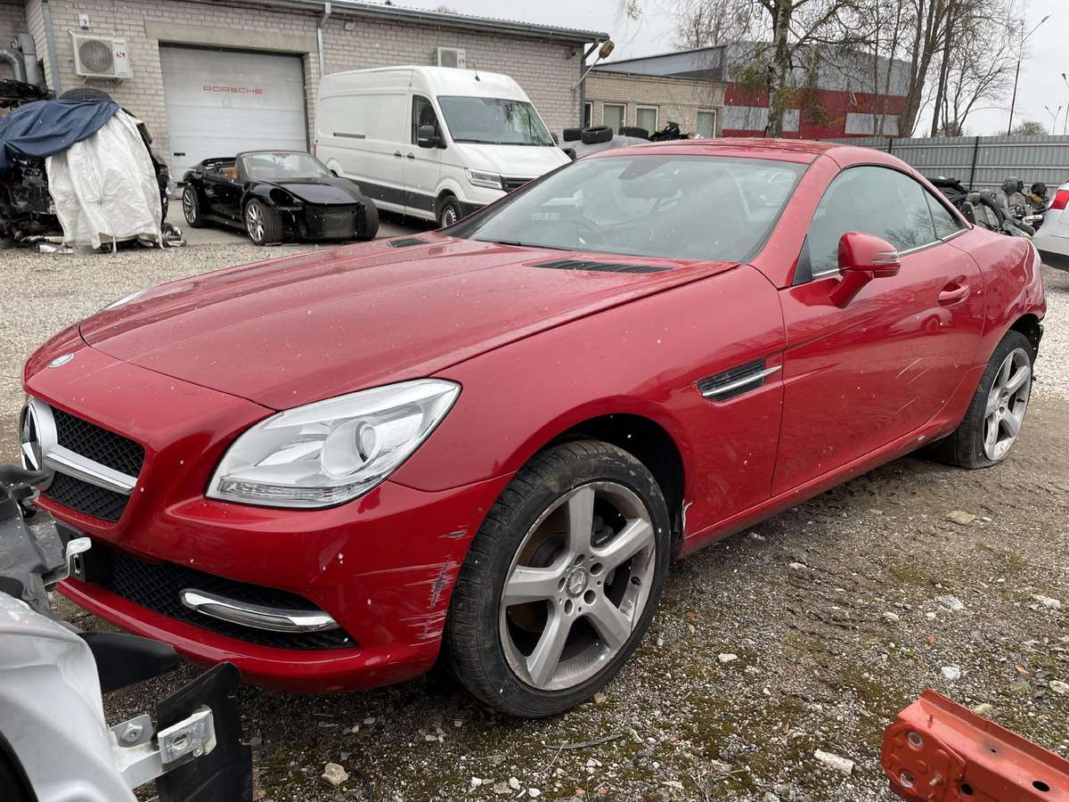 Mercedes-Benz SLK klasė по частям