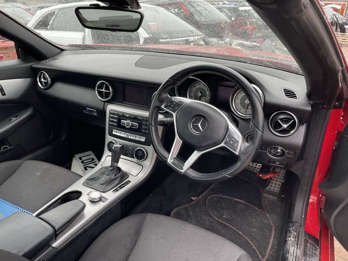 Mercedes-Benz SLK klasė по частям