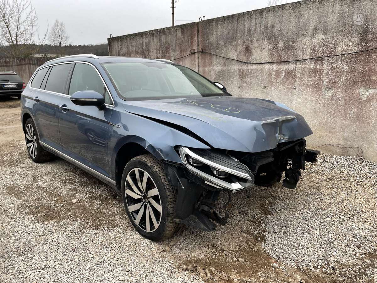 Volkswagen Passat dalimis
