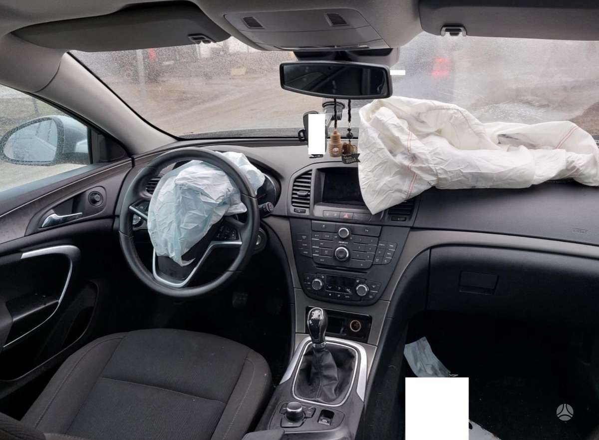 Opel Insignia по частям