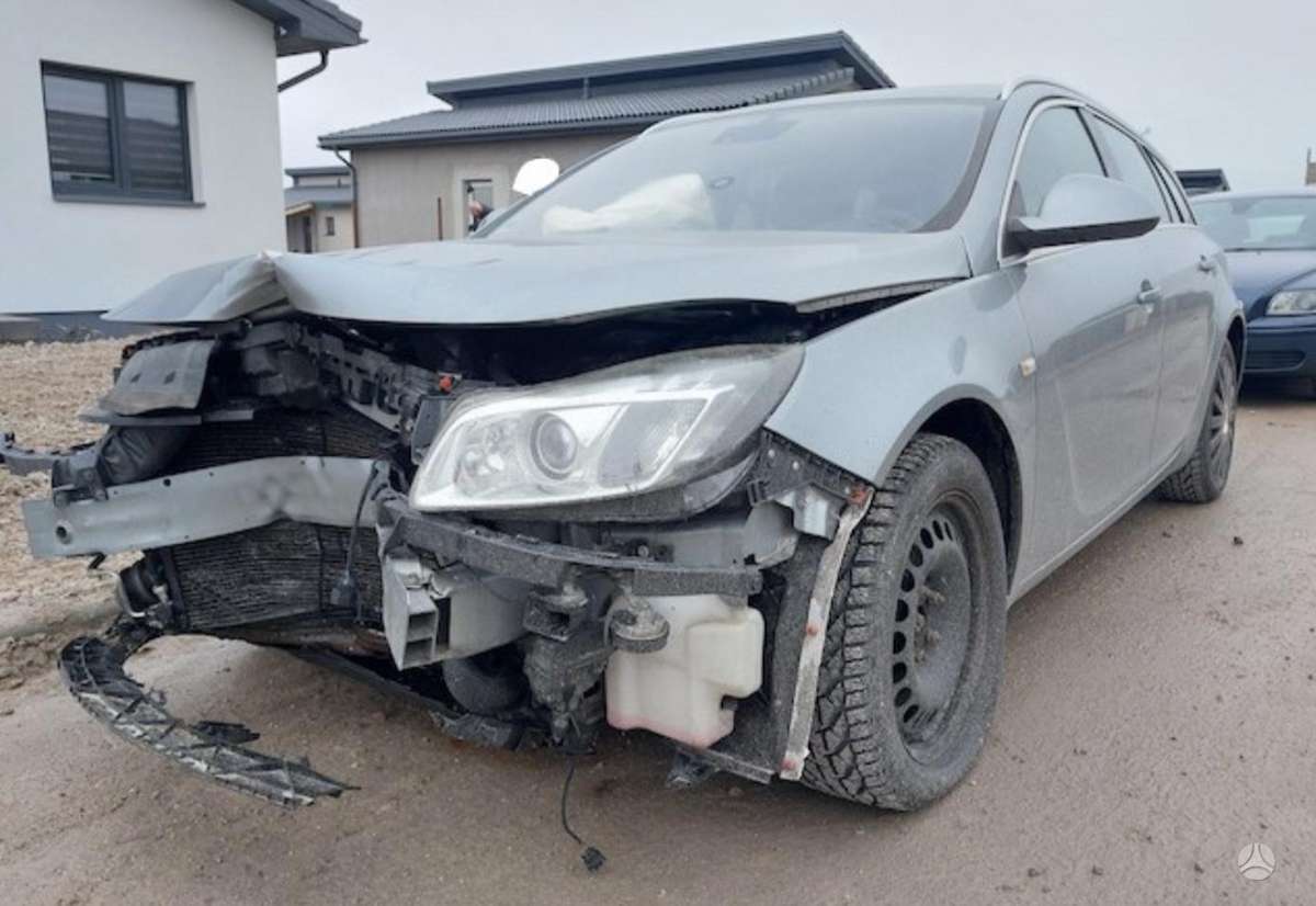 Opel Insignia по частям