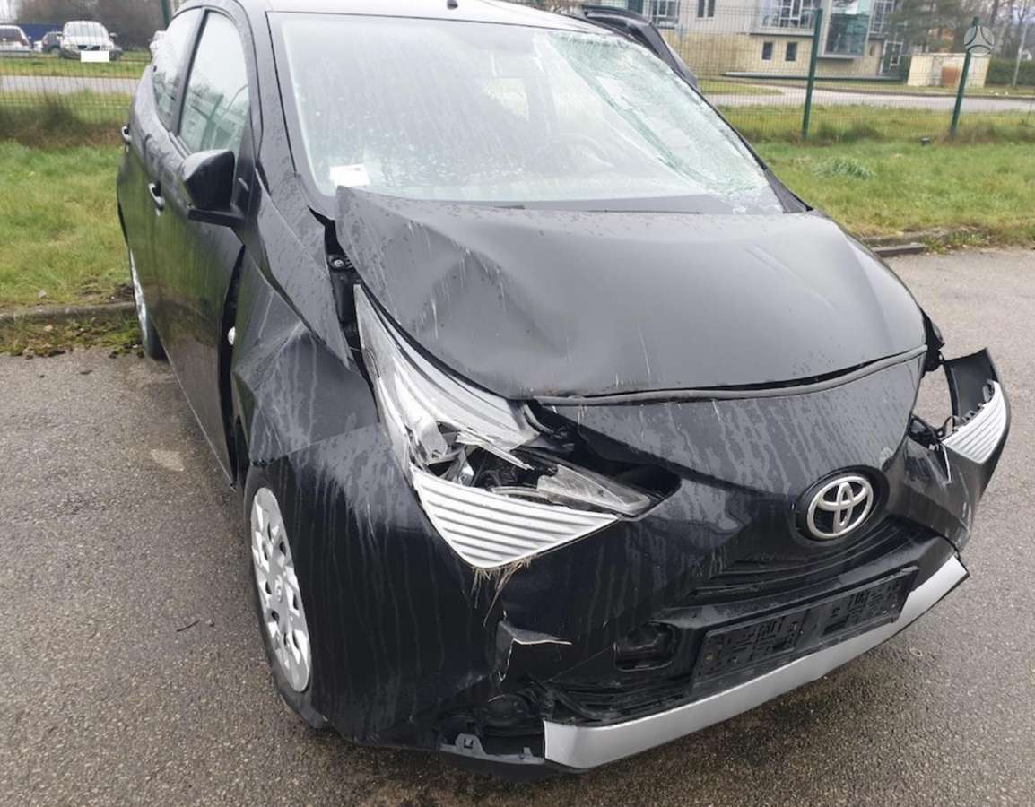 Toyota Aygo по частям
