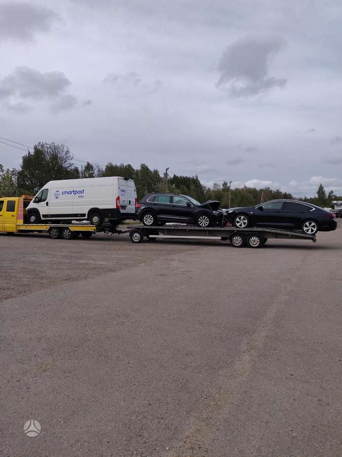 Technine pagalba kelyje. Traliukas Kaune