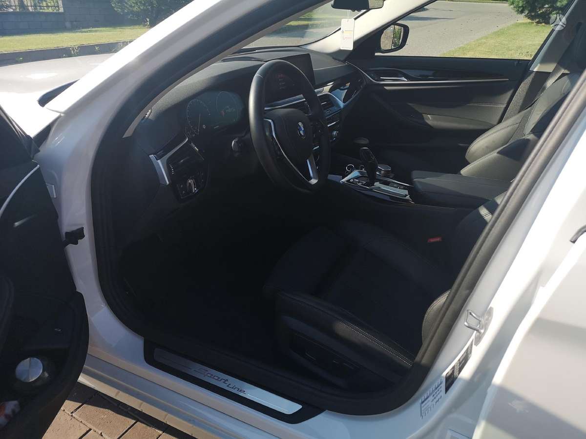 BMW 525, 2.0 l., Седан