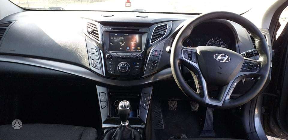 Hyundai i40 dalimis