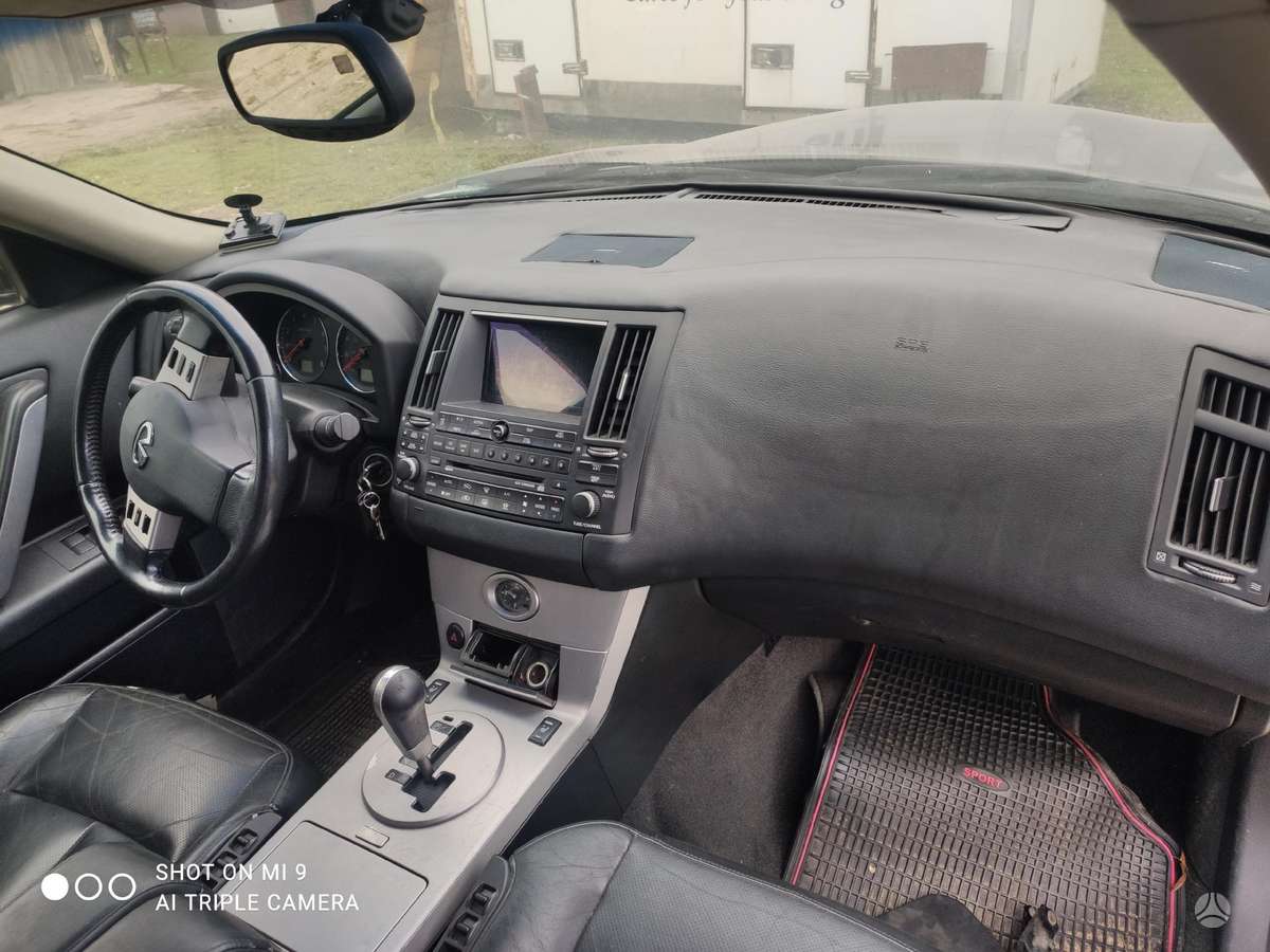 Infiniti FX35