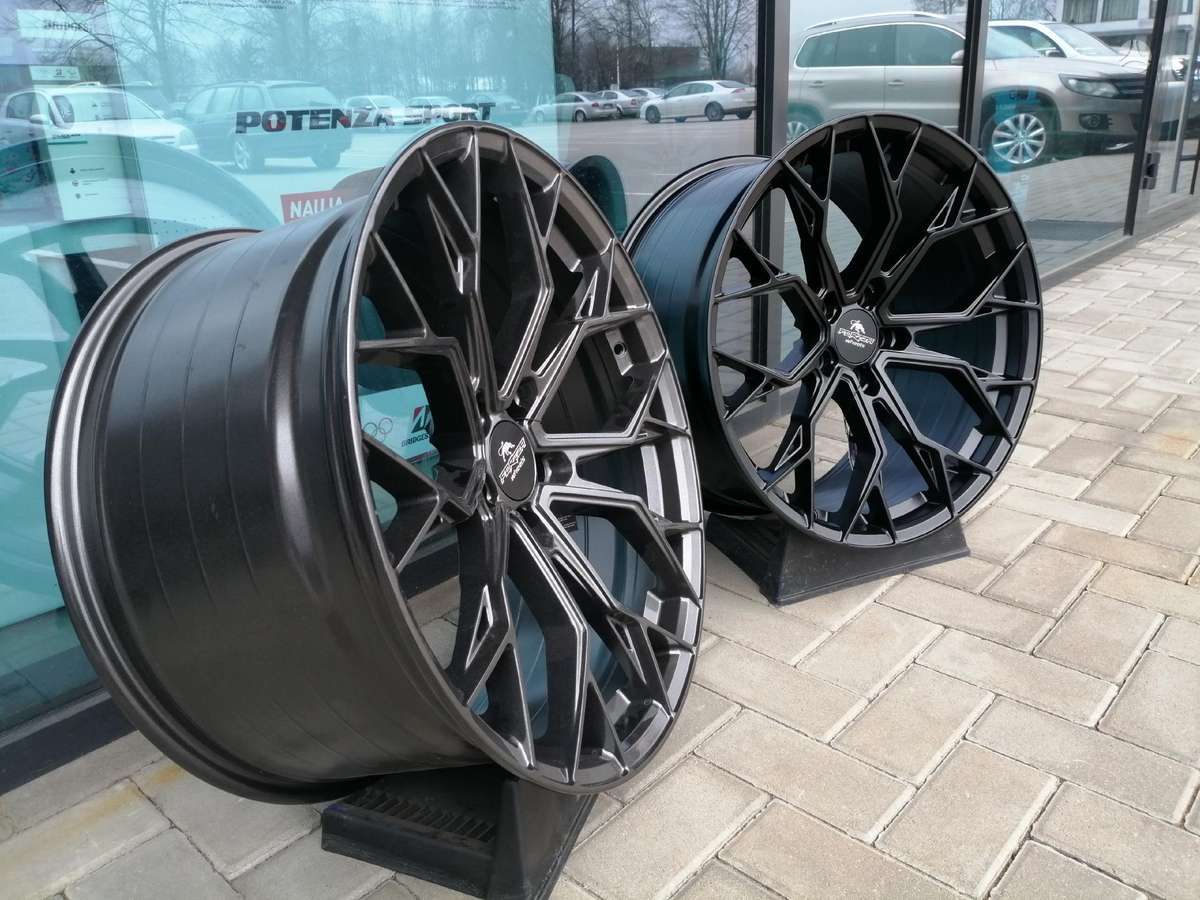 Forzza Titan, light alloy, R18