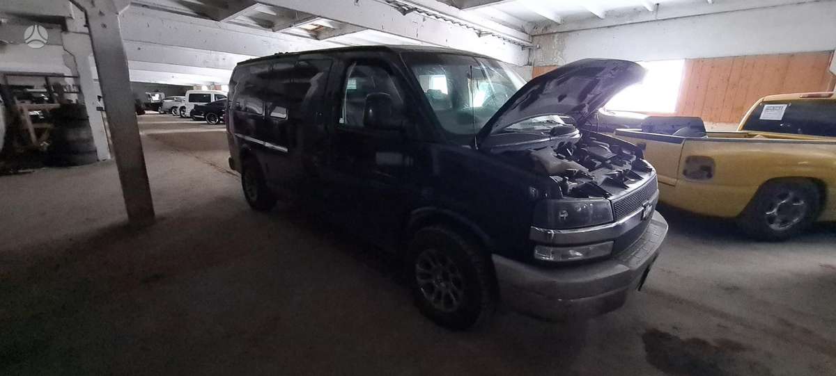 GMC Savana по частям