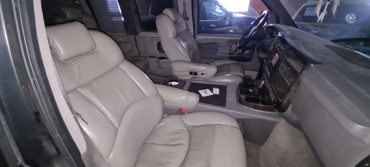 GMC Savana по частям