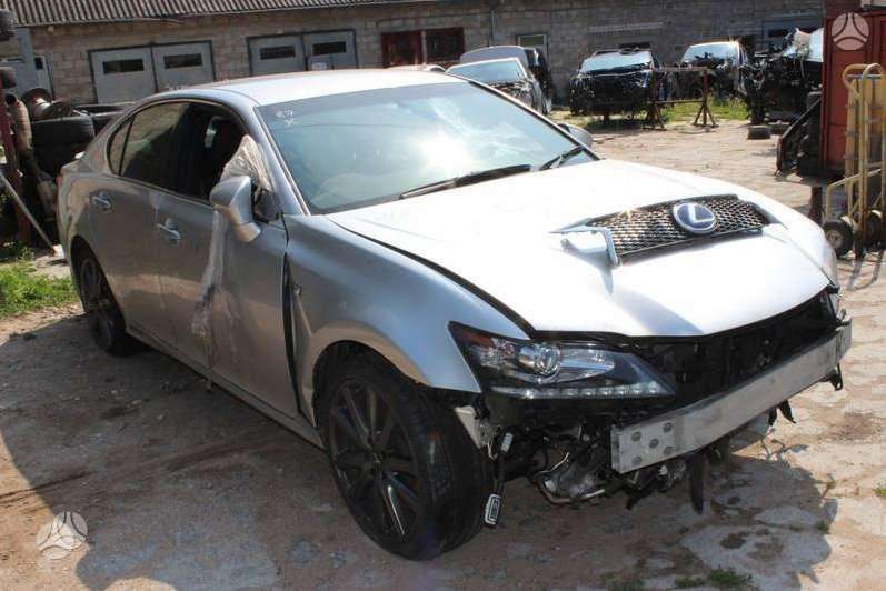 Lexus GS 450h по частям