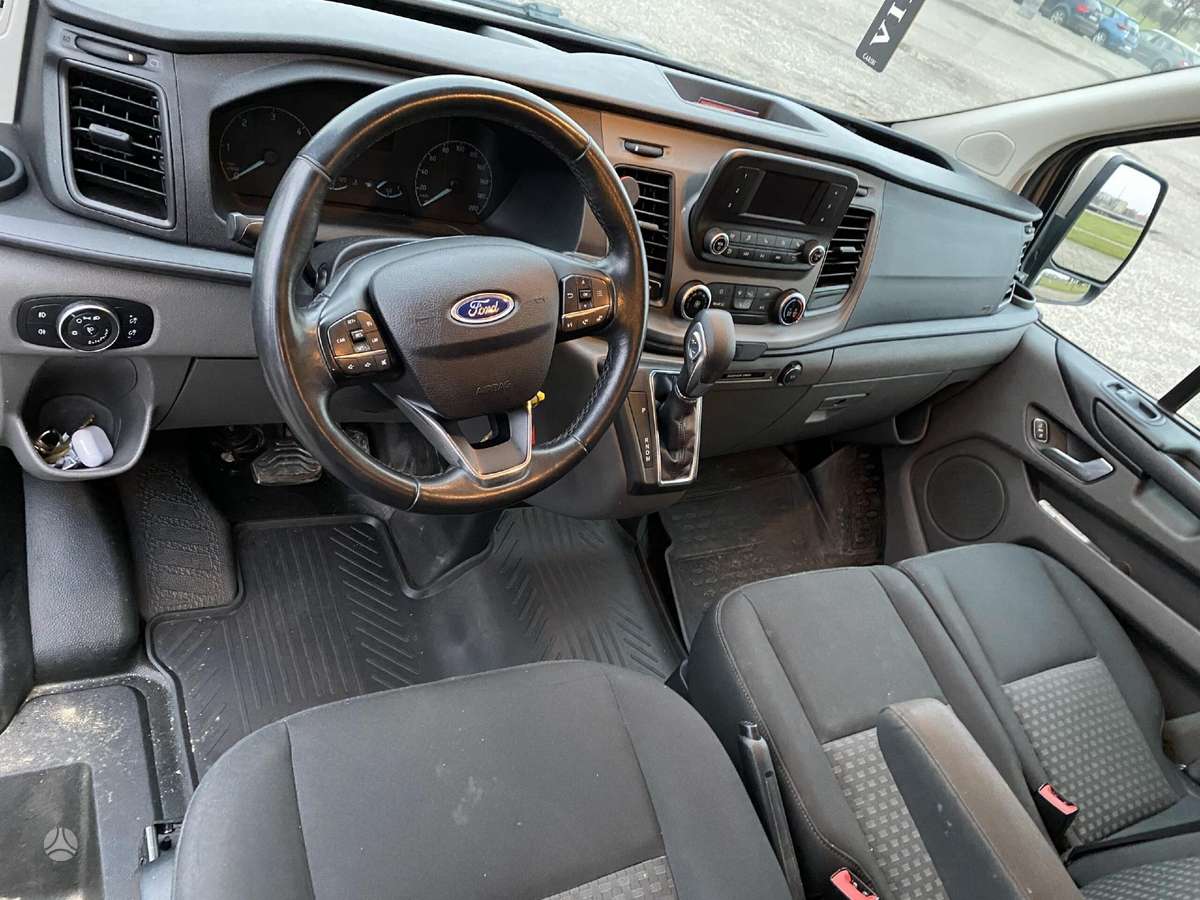 Ford Transit Custom, passenger minibus