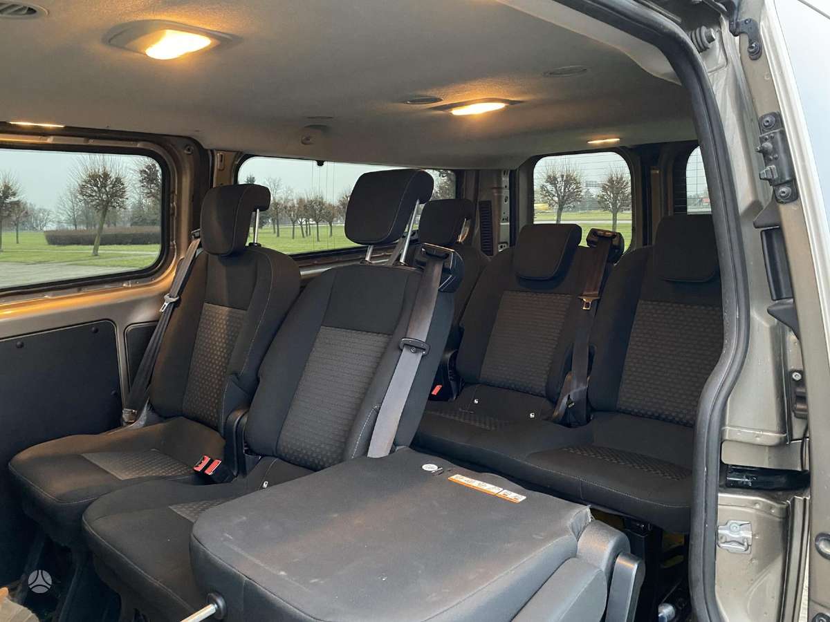 Ford Transit Custom, passenger minibus