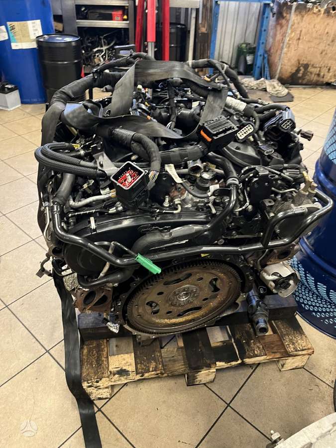 Land Rover Range Rover Velar Variklis dalimis