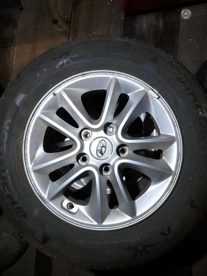 Hyundai, lengvojo lydinio, R15