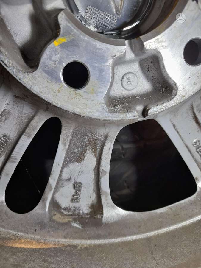 Hyundai, lengvojo lydinio, R15