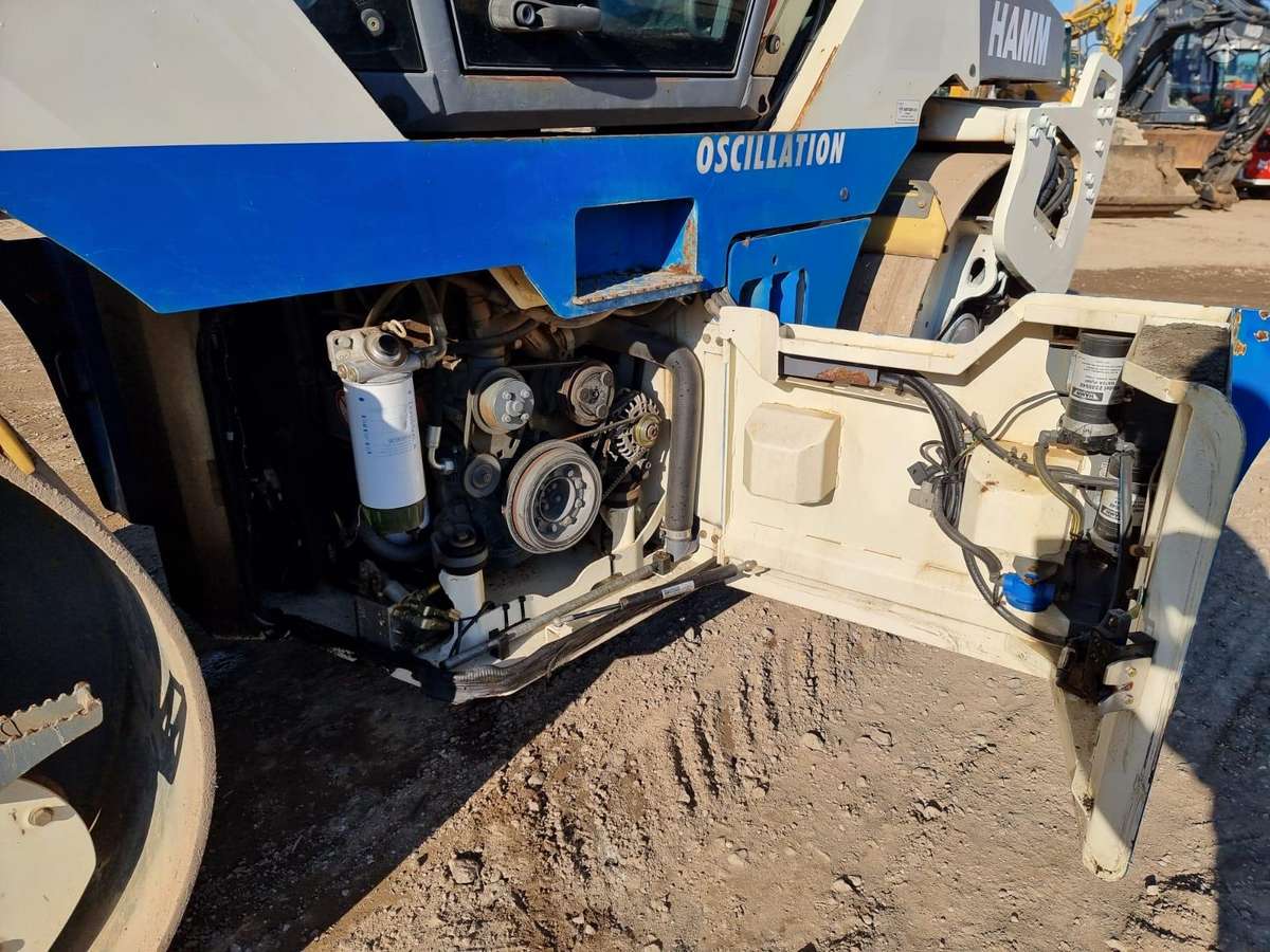 Hamm DV70V0, vibrator / compactor