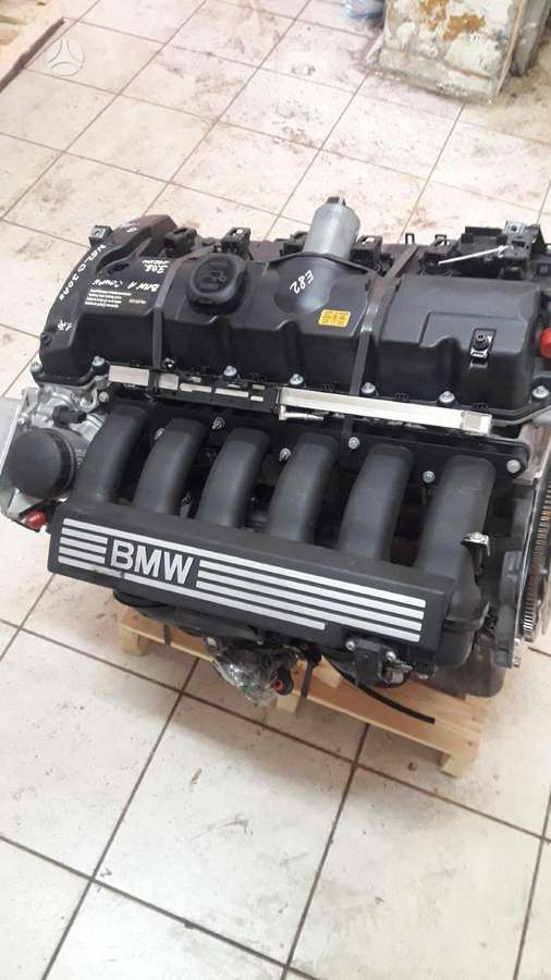 BMW 1M Coupe, N52B30AE, engine