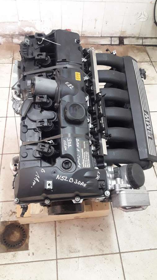 BMW 1M Coupe, N52B30AE, engine