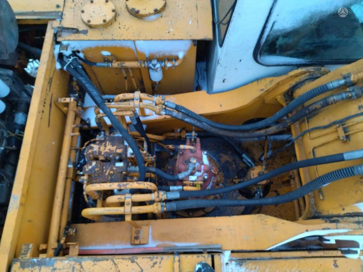 Hyundai ROBEX -320LC, ekskavatori