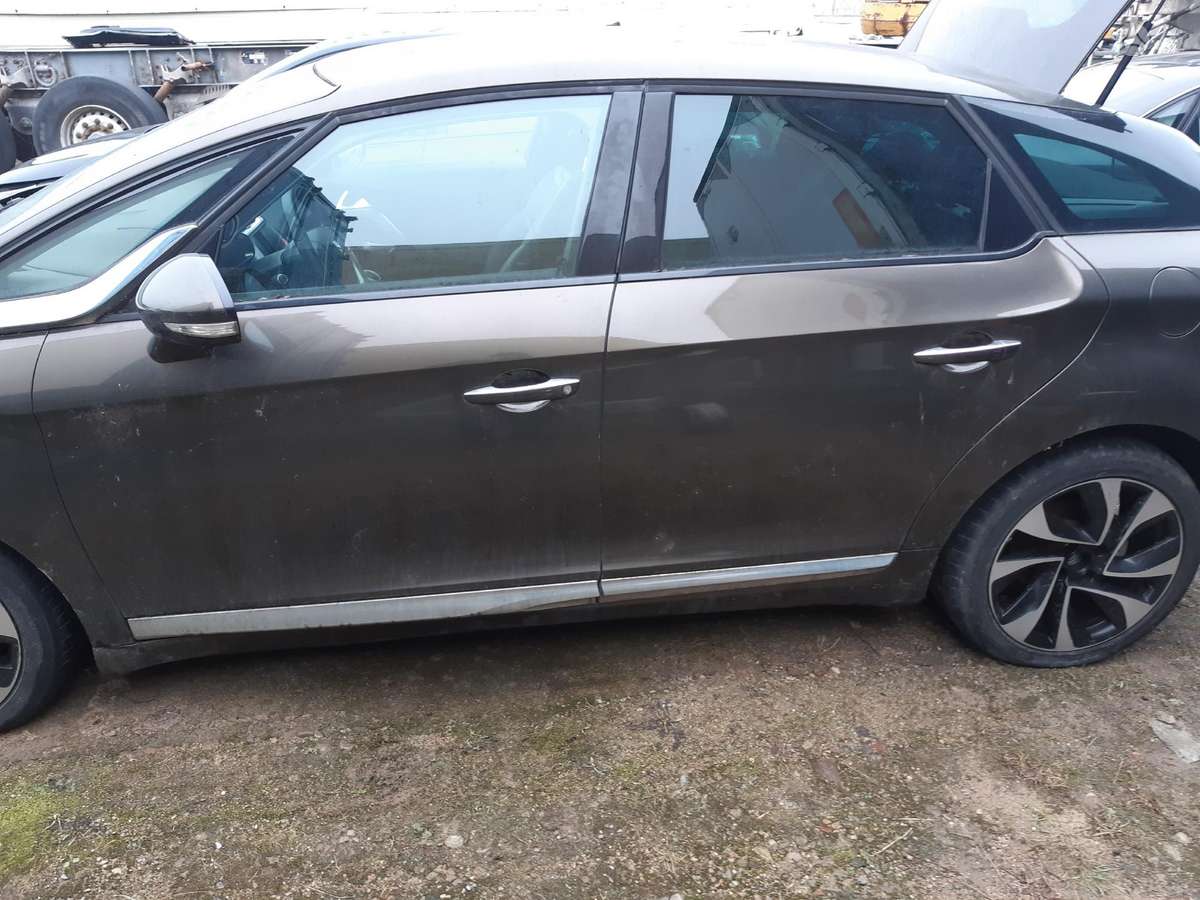Citroen DS5 for parts