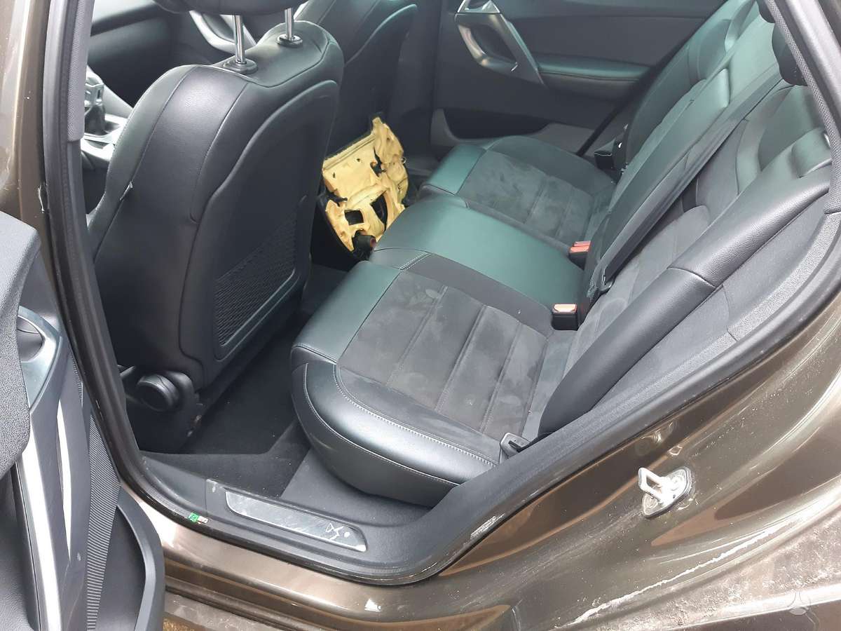 Citroen DS5 for parts