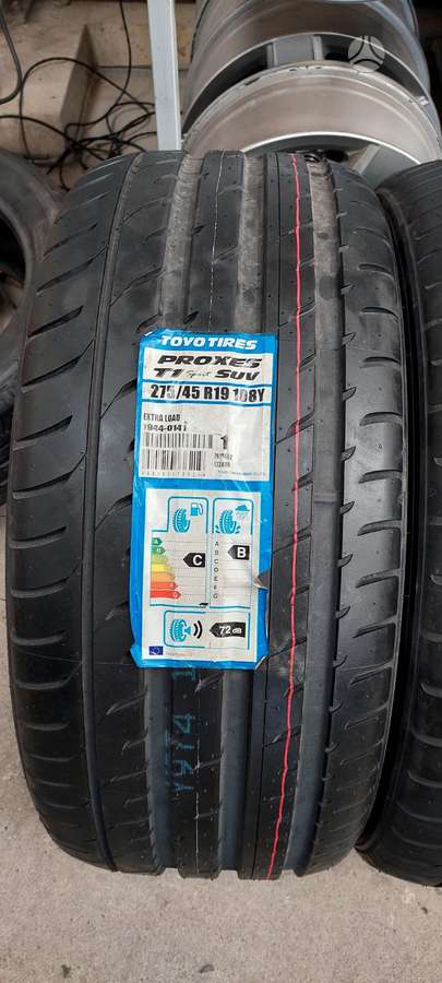 Toyo, summer 275/45 R19