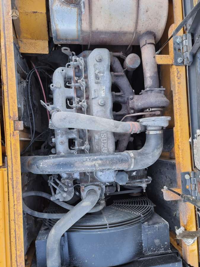 JCB JS220LC, excavator