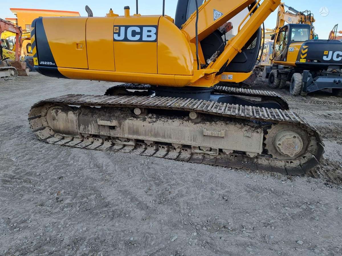 JCB JS220LC, экскаваторы