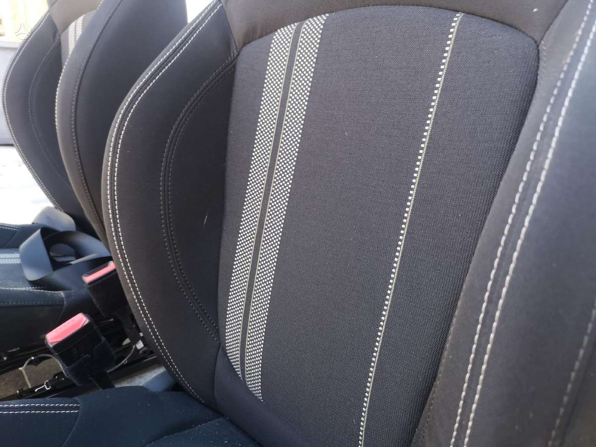 Mini Clubman детали салона