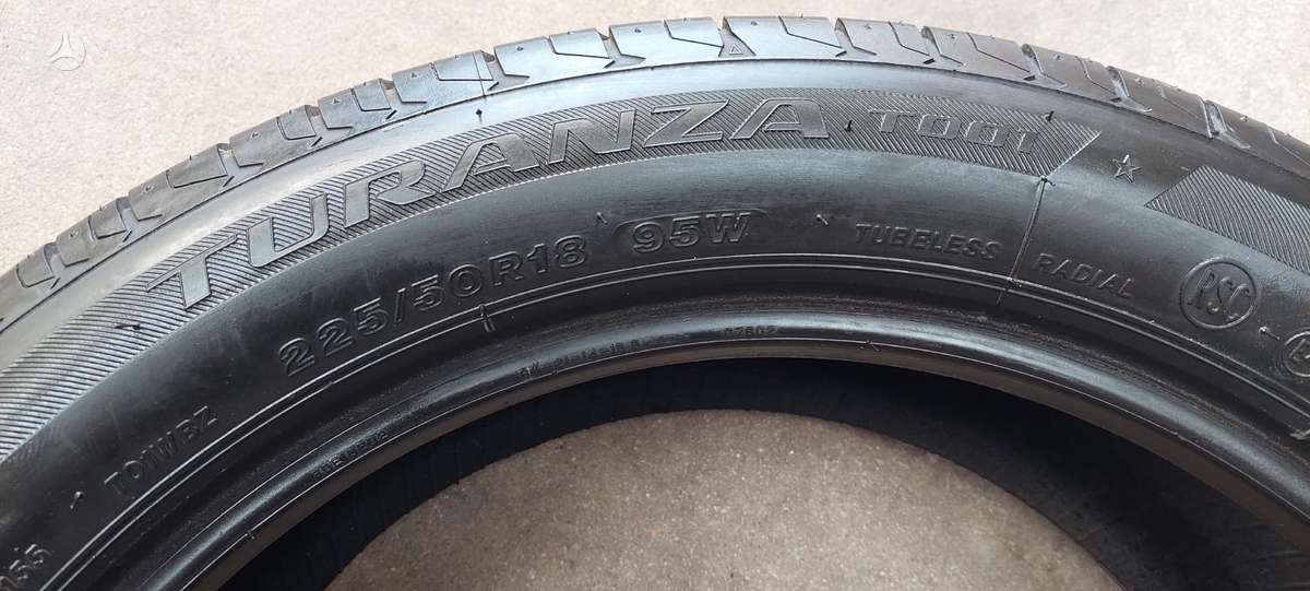 Bridgestone, летние 225/50 R18