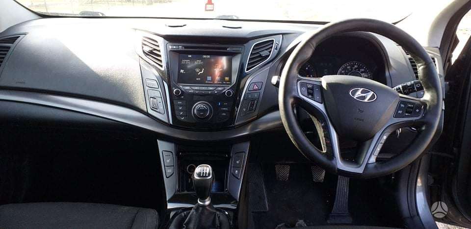 Hyundai i40 dalimis
