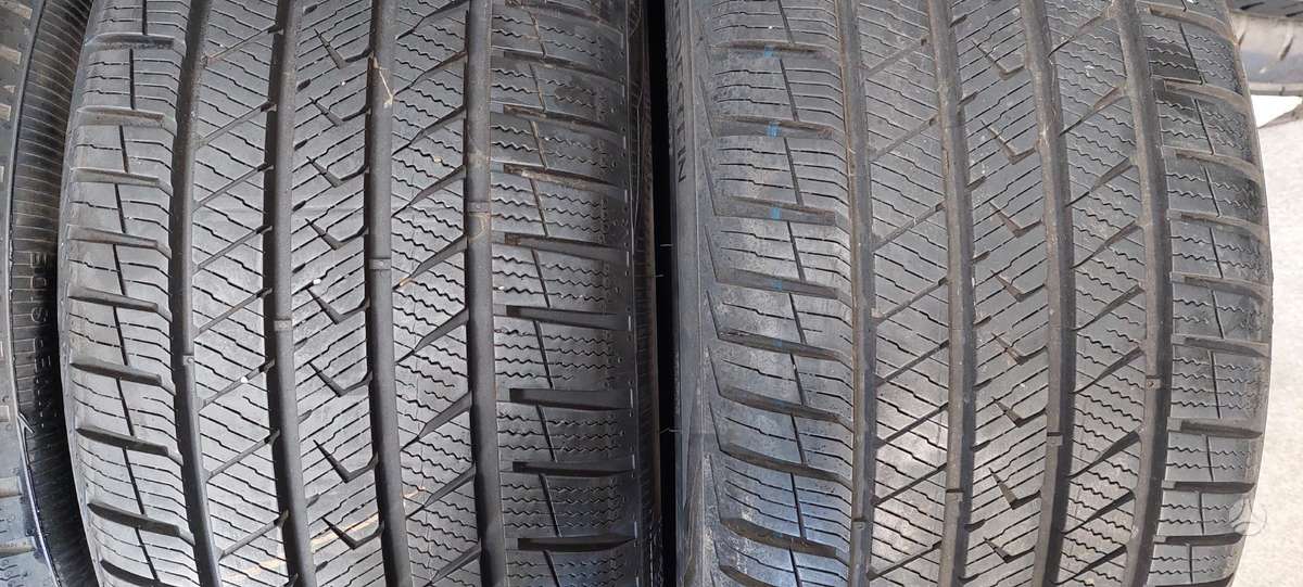 Vredestein, universalios 235/35 R19