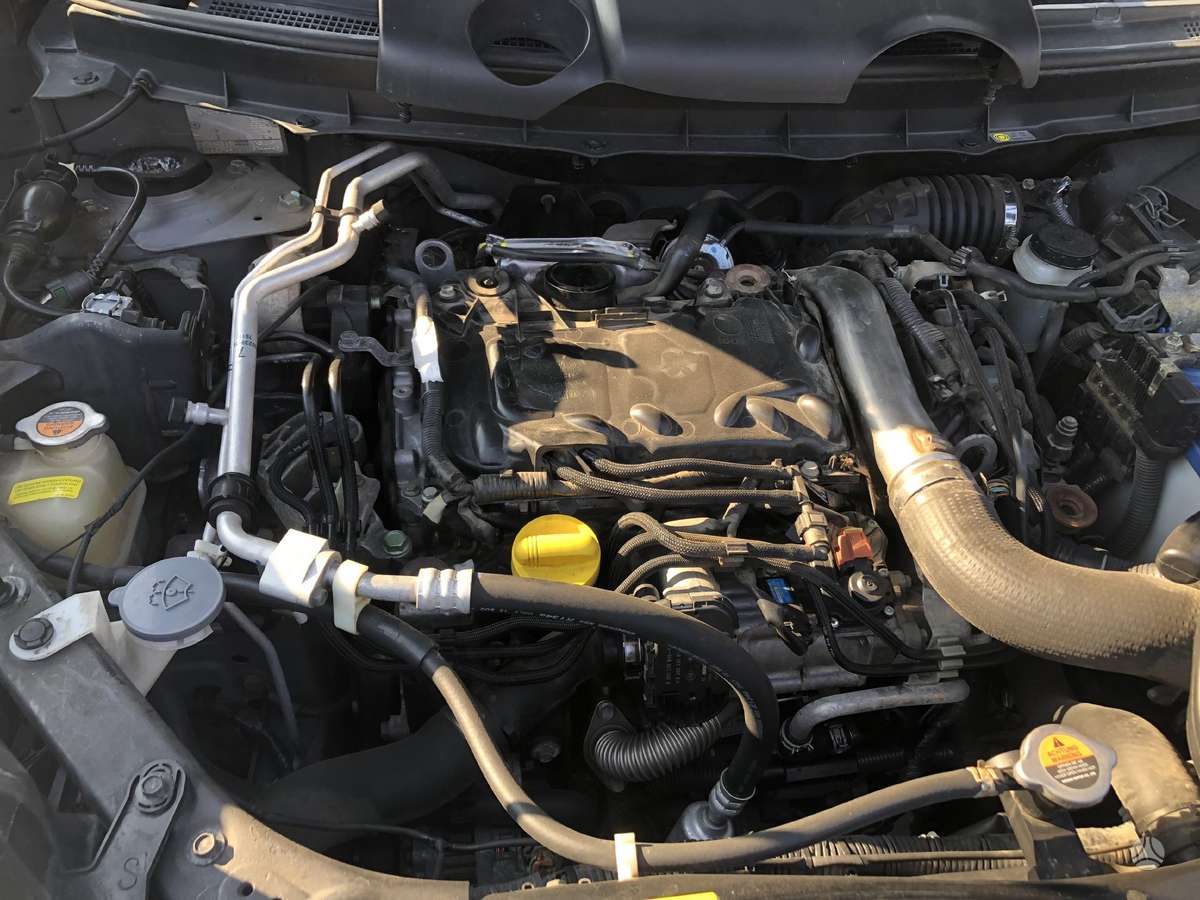 Nissan X-Trail for parts