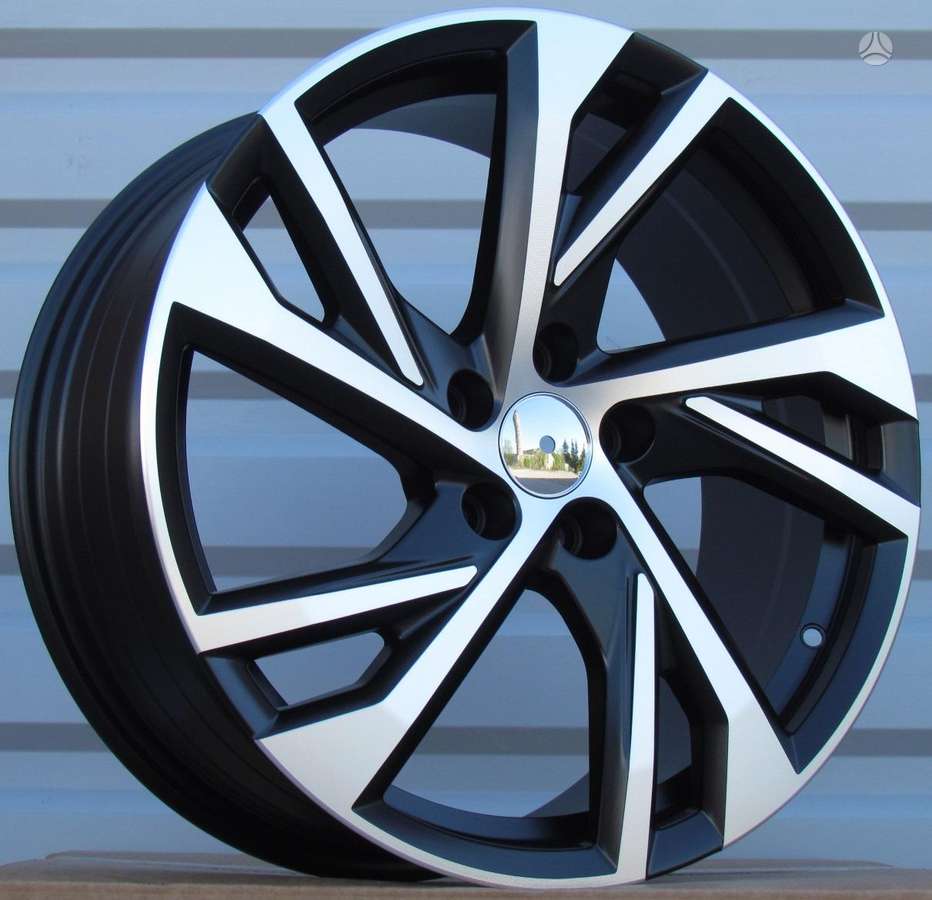 Volvo R Design style, light alloy, R17