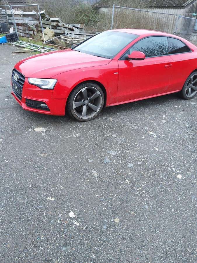 Audi A5 dalimis. S line