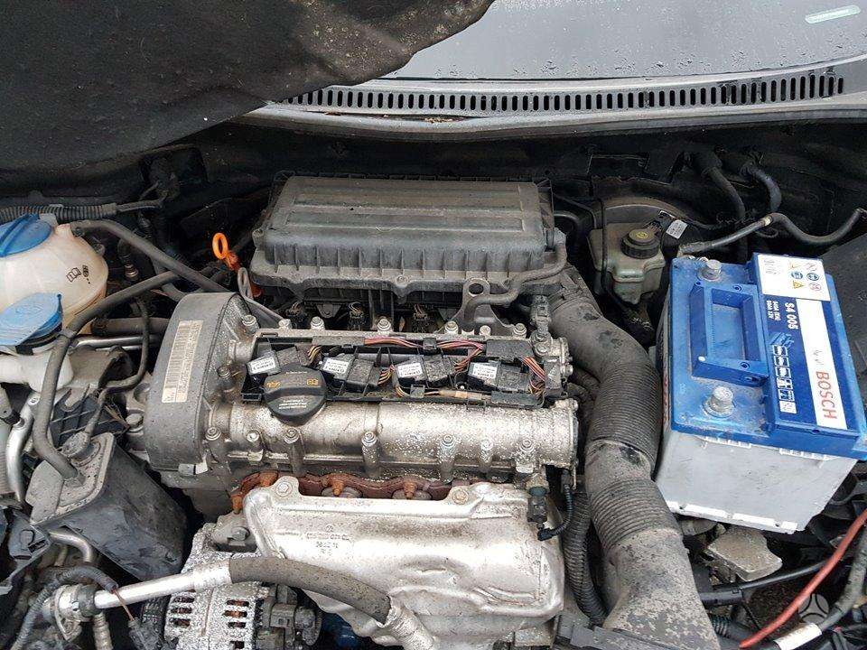 Seat Altea dalimis