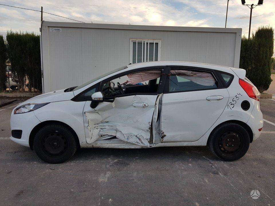 Ford Fiesta по частям