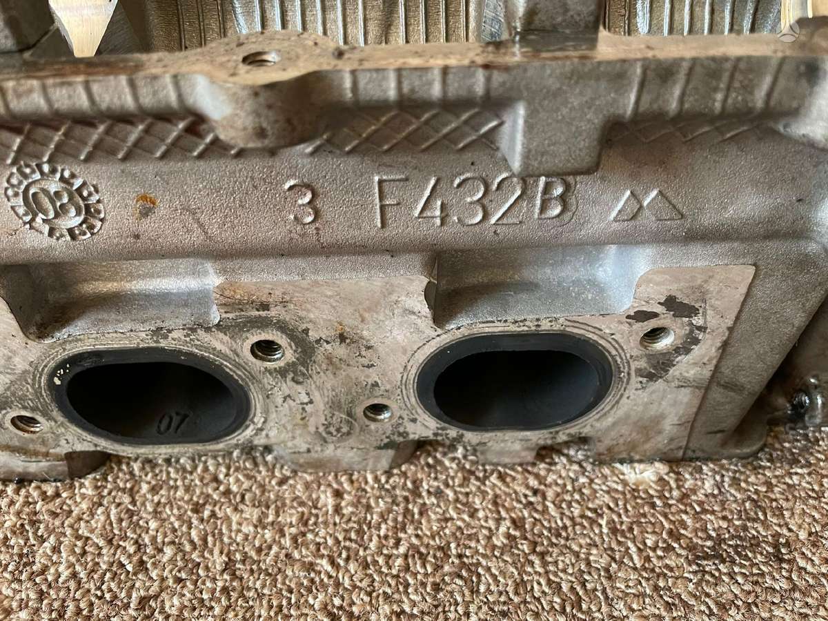 Jaguar XJ, 2w93-6090-af, cylinder head