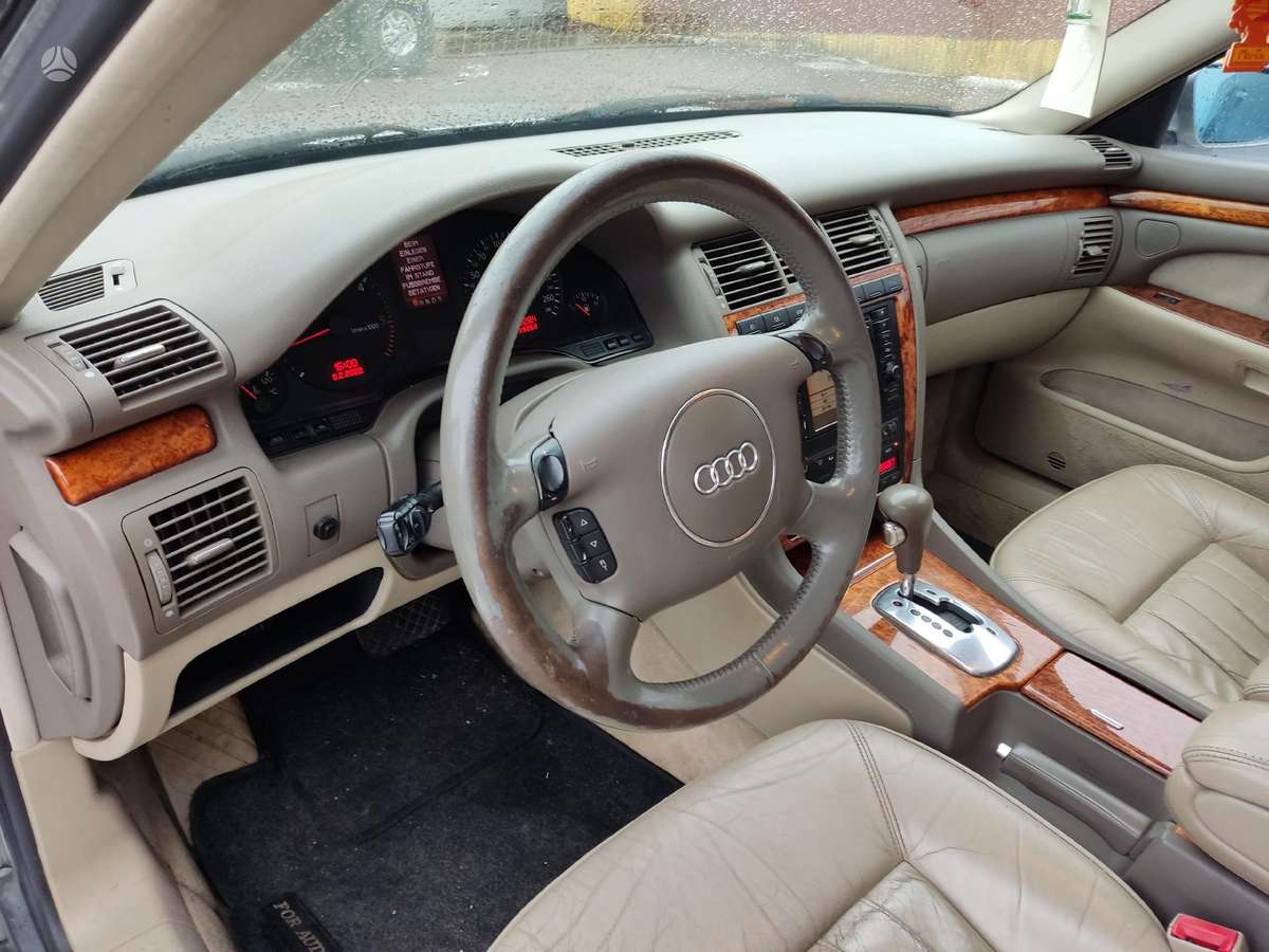 Audi A8 по частям