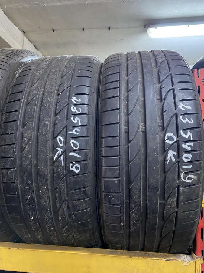 Bridgestone, summer 235/40 R19