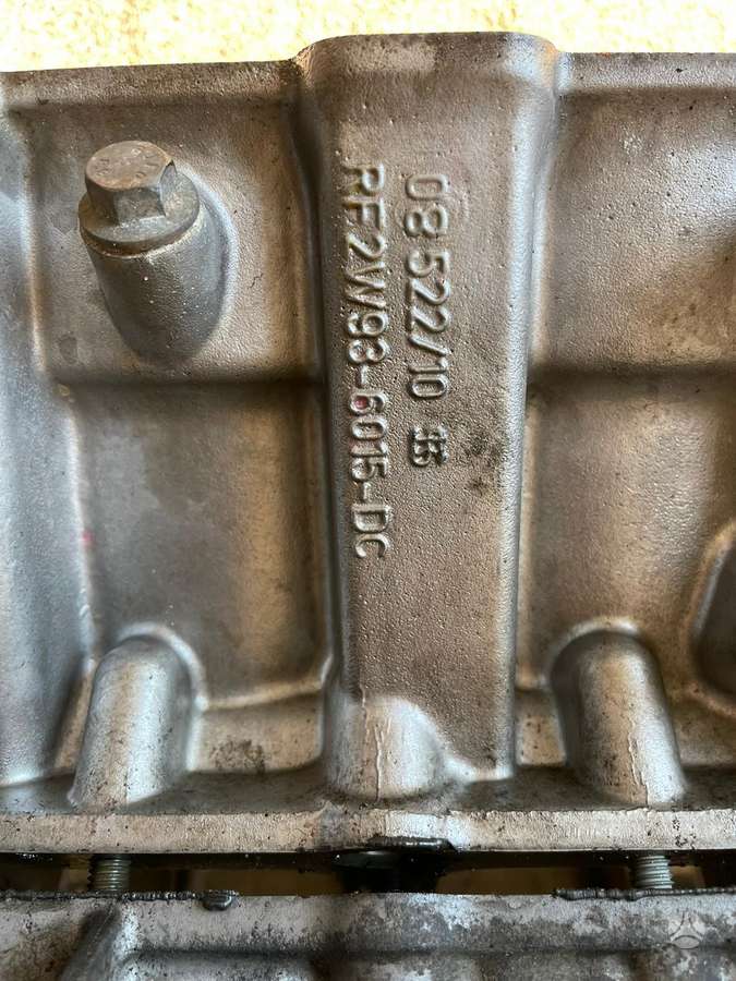 Jaguar XJ8, Bare Engine Block 2008 Jaguar XJ8 4.2 2W, engine block
