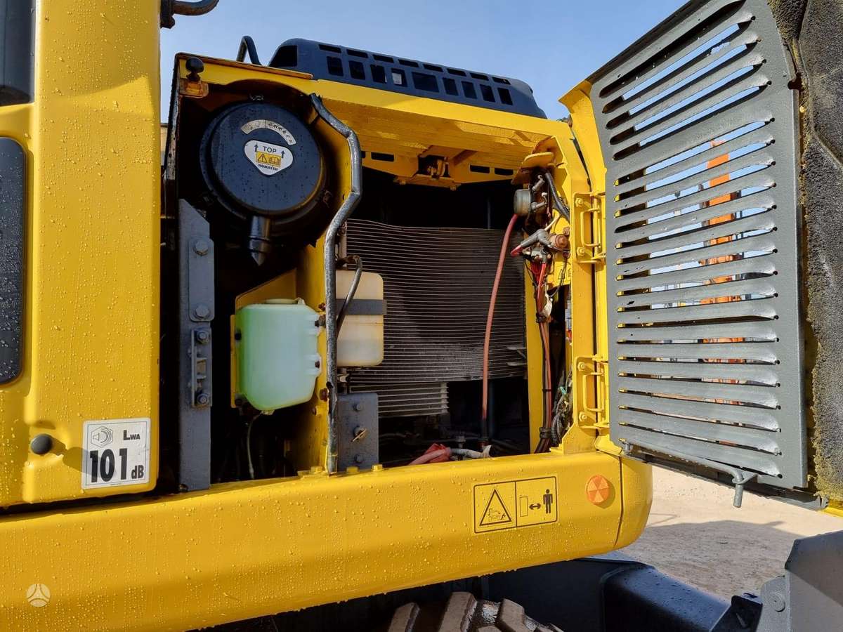 Komatsu PW 148-8, ekskavatoriai