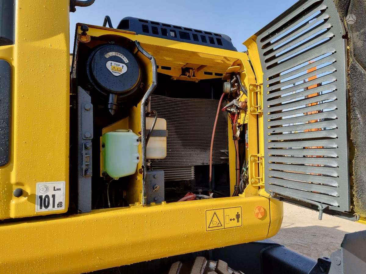 Komatsu PW 148-8, экскаваторы