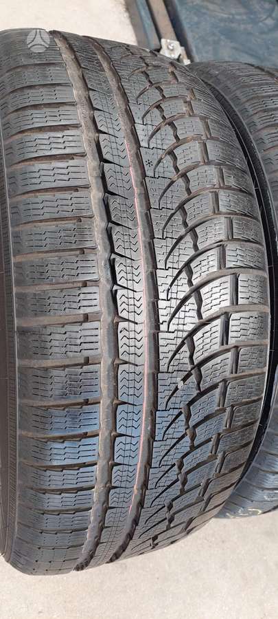 Nokian, žieminės 245/45 R19
